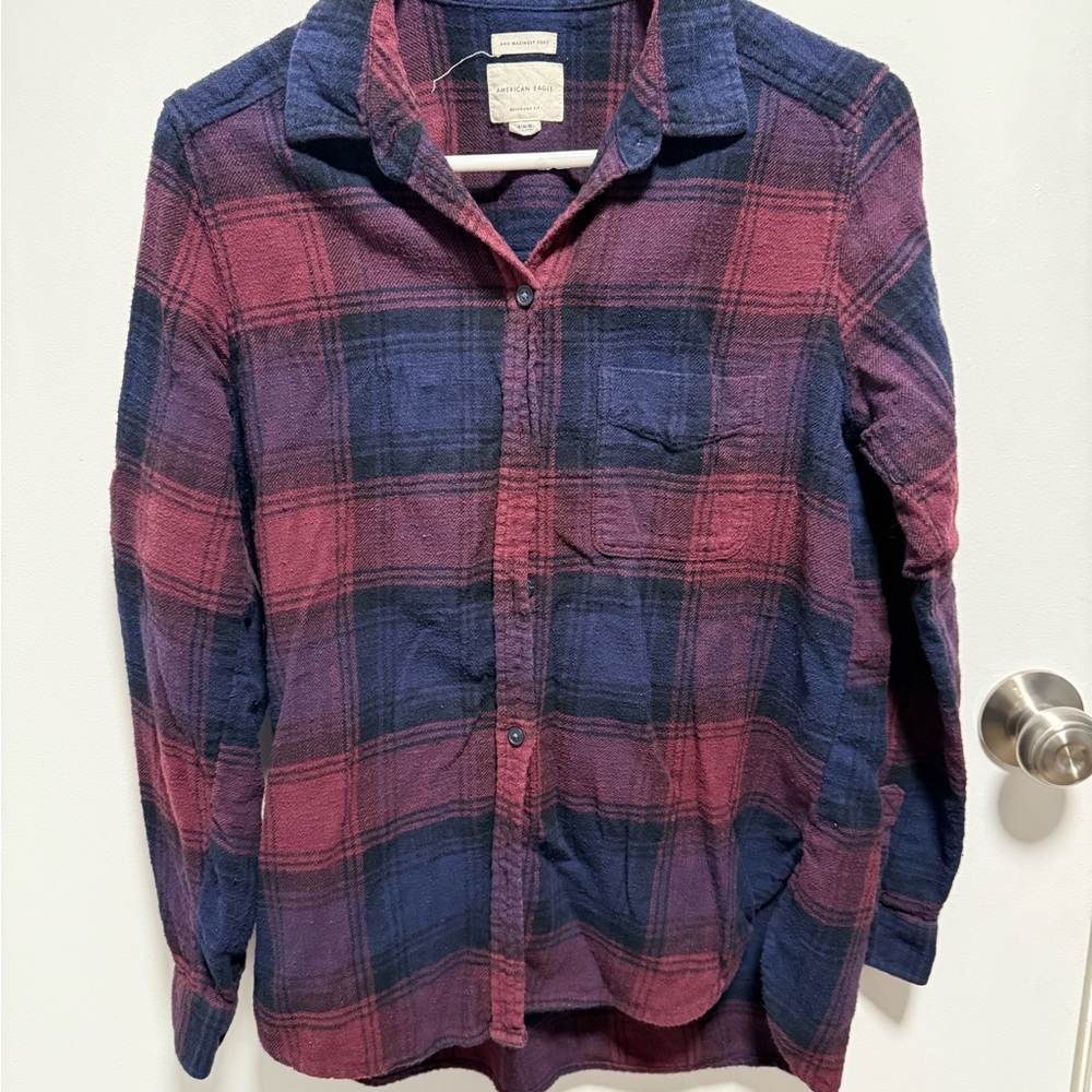 American Eagle Outfitters Red and Blue Plaid Shirt